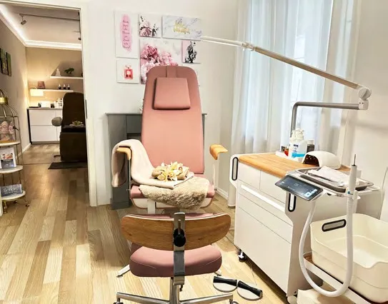 TARANEH COSMETIC & BEAUTY